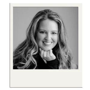 Ms. Chelsea, founder of Mailbox Melodies